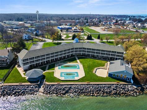 Bayshore resort put in bay - Bay Lodging Resort. Put-in-Bay (Ohio) Located on the island of Put-In-Bay, Ohio, this resort features both indoor and outdoor pools and a hot tub. Free WiFi access is available in this Lake Erie property. 7.2. Good. 387 reviews. Price from $152.22 per night. Check availability. 